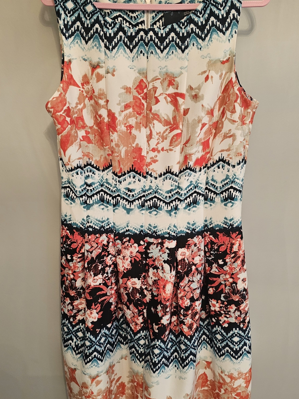 Gabby Skye Scuba Fit & Flare Dress Floral Geometric Print Pockets Size 10